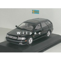 Volvo V40 1996 zwart Minichamps 1:43